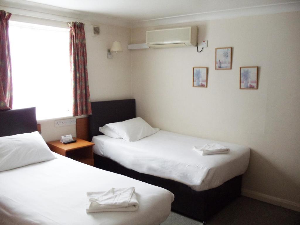 Sk Heathrow Hotel Hayes  Pokoj fotografie